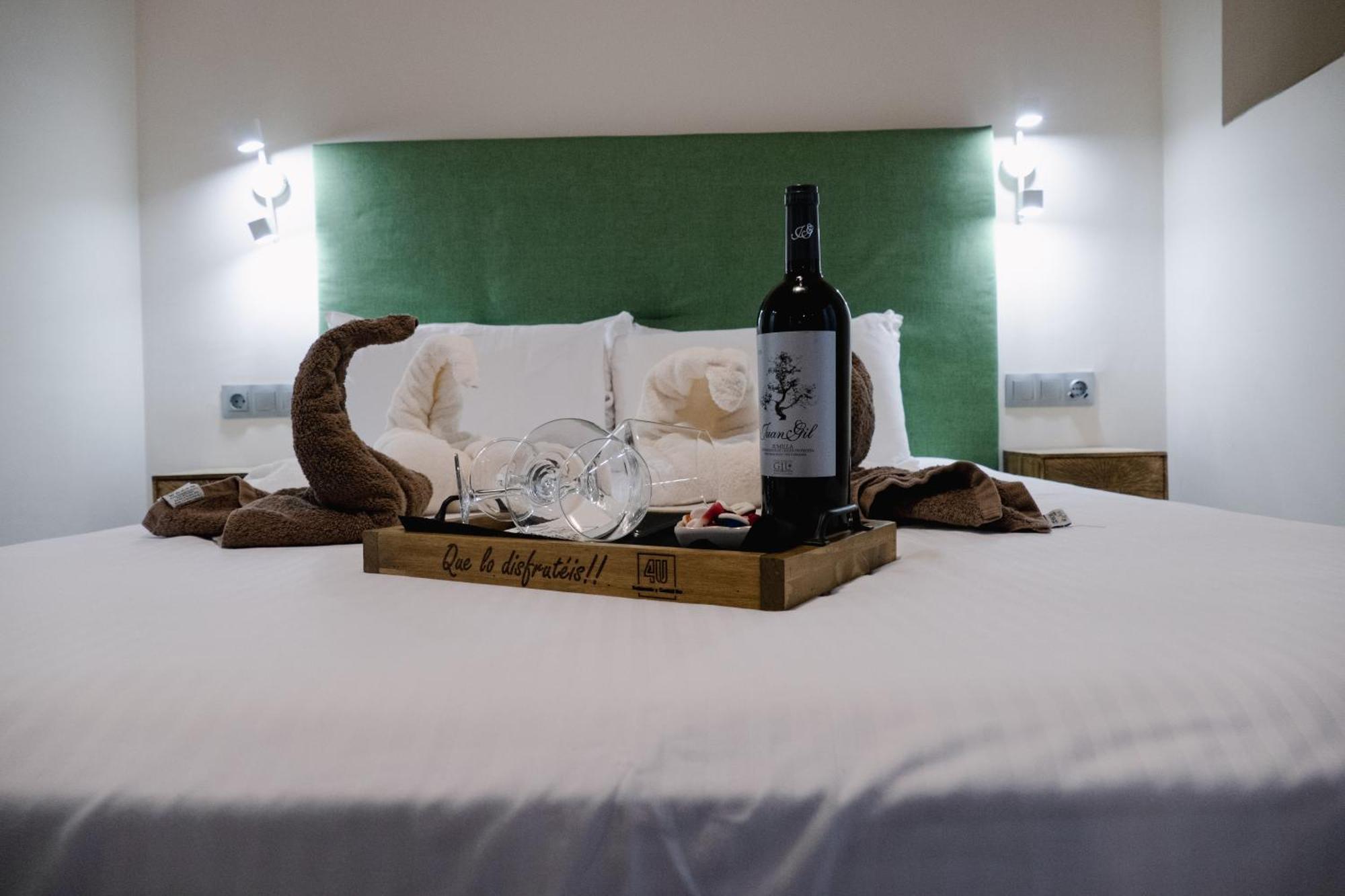 4U Suites, Granada