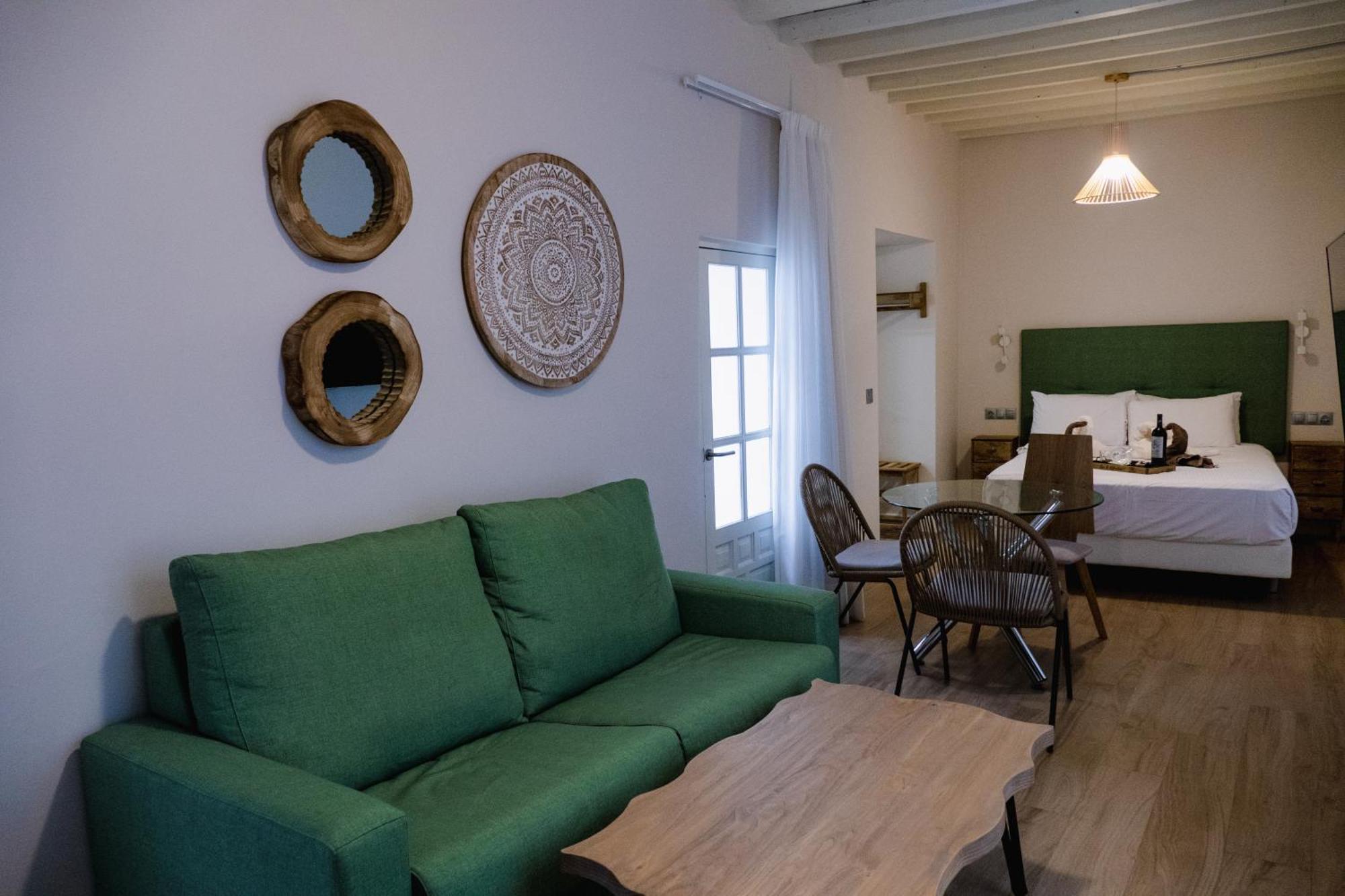 4U Suites — Photos 1